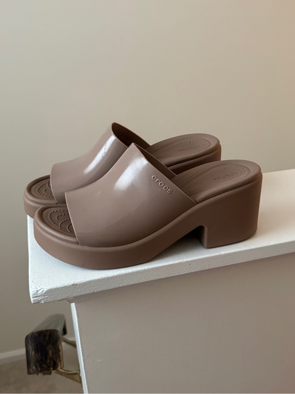 CROCS Brooklyn Women's Taupe Chunky Mule Heels